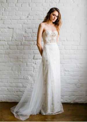 Sweetheart Neck Gold Lace Tulle Wedding Dress